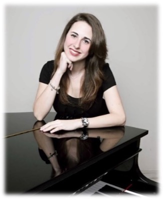 profile photo of Claudia Fernández de Cañete 